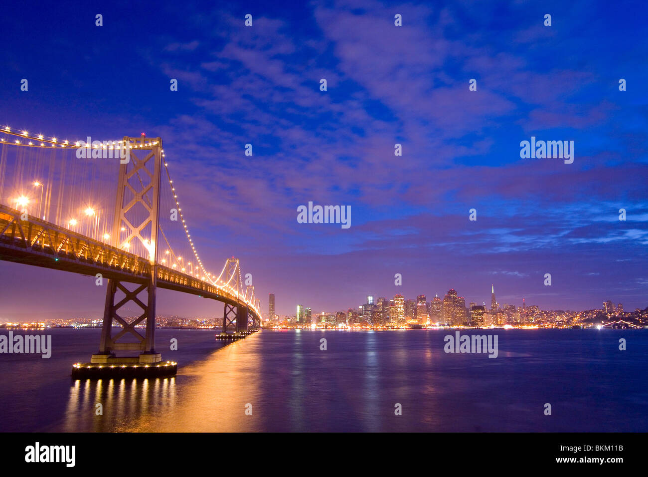 Il San Francisco-Oakland Bay Bridge di San Francisco, California Foto Stock