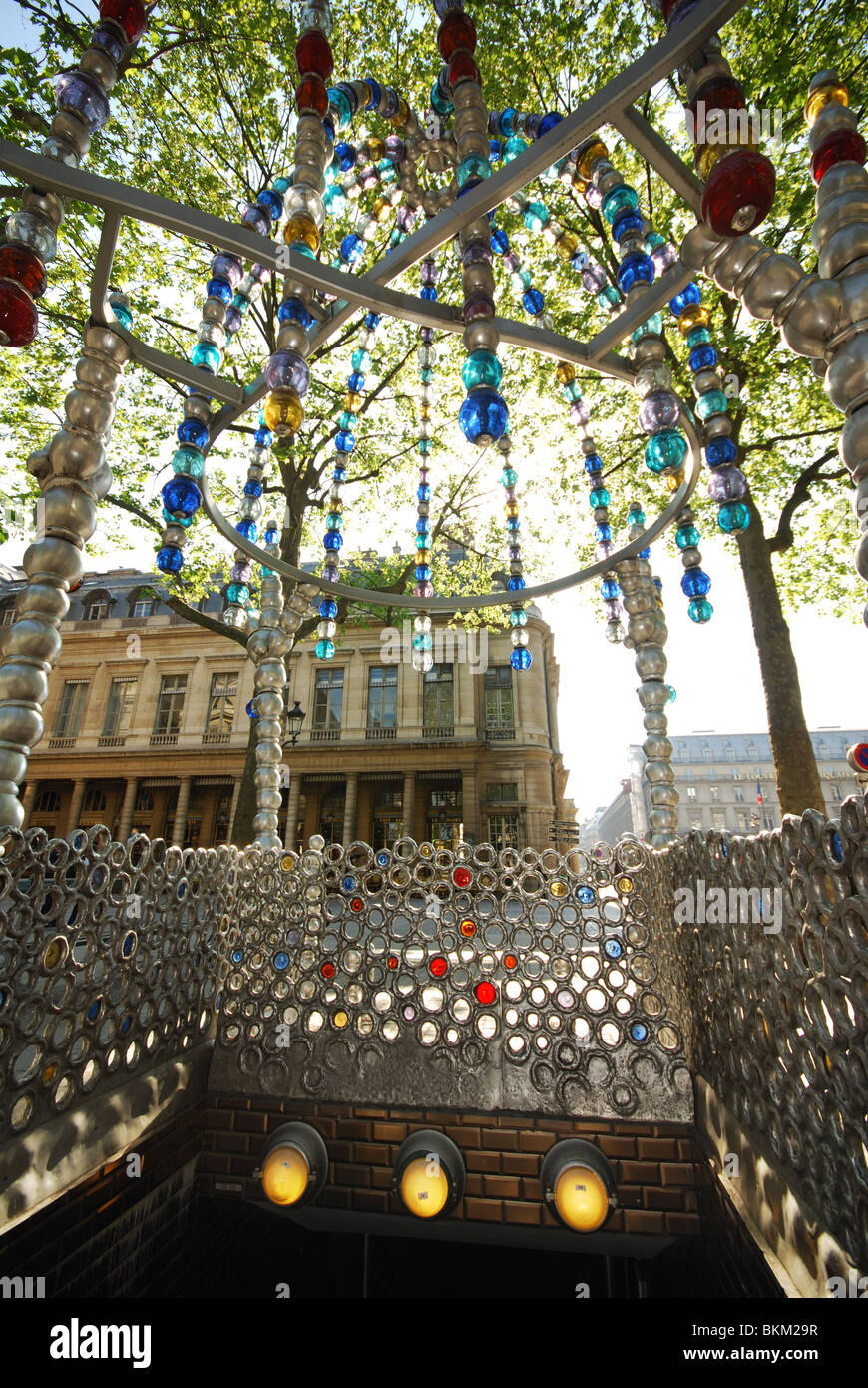 Palais Royal ingresso del metro a Place Colette Parigi Francia Foto Stock