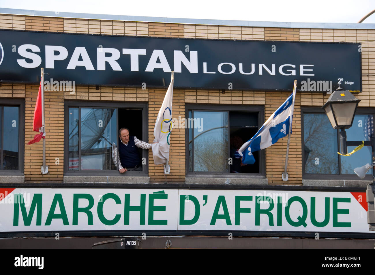 Aziende multiculturale su Jean Talon street Montreal Foto Stock
