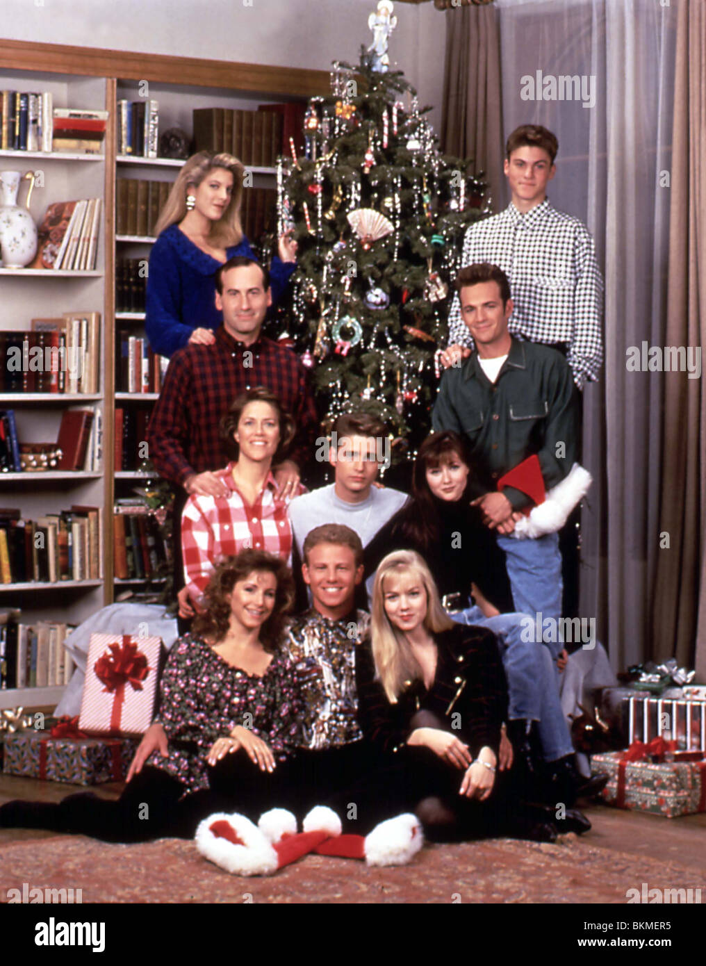 BEVERLY HILLS 90210 (TV) Tori Spelling, JAMES ECKHOUSE, Brian Austin Green, Luke Perry, CAROL POTTER, Jason Priestley e SHANNEN Foto Stock