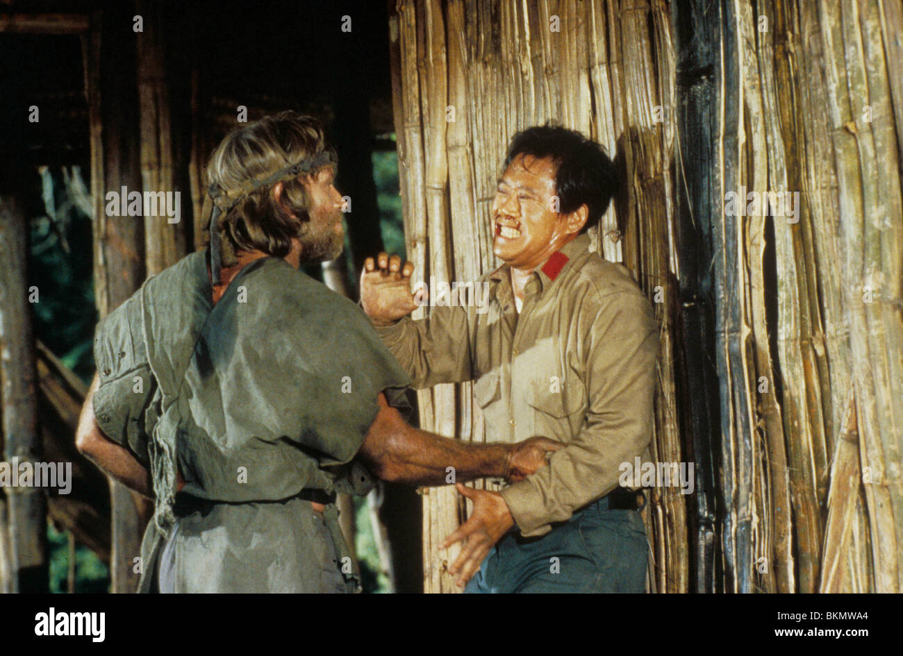 Manca IN AZIONE 2: l'inizio (1985) CHUCK NORRIS, presto-TEK OH MSIA 002 Foto Stock