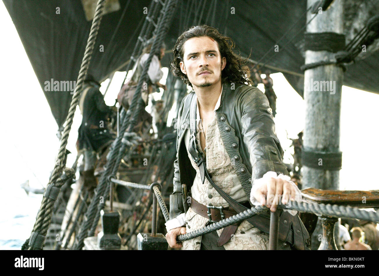 Pirati dei Caraibi: forziere fantasma (2006) Orlando Bloom DISNEY CREDITO PDMC 001-29 Foto Stock