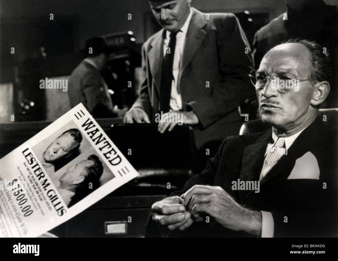 BABY FACE NELSON (1957) SIR Cedric Hardwicke Don Siegel (DIR) BYFN 001FOH Foto Stock