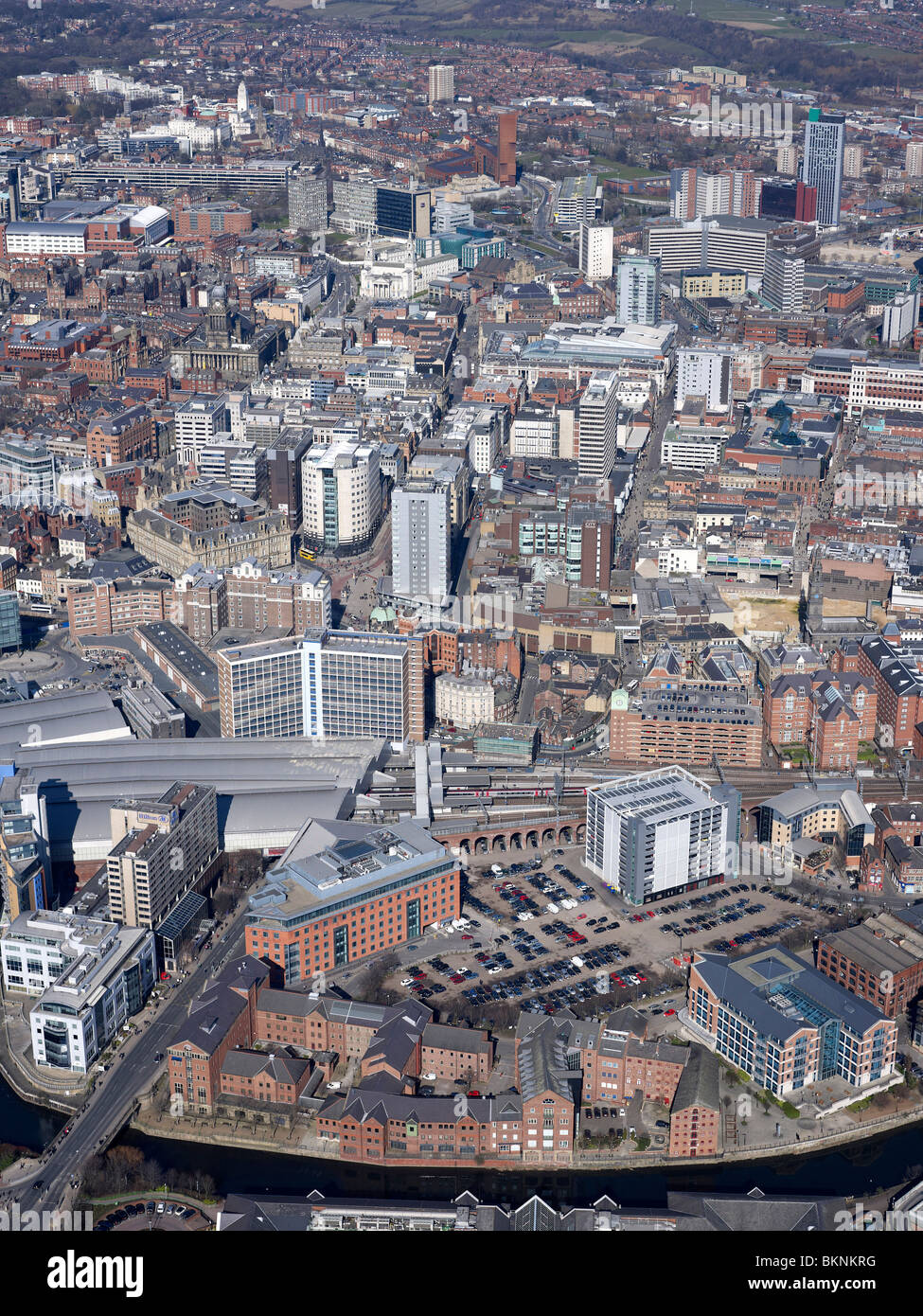 Giuridico principale e la zona commerciale, il centro cittadino di Leeds, West Yorkshire, nell'Inghilterra del Nord Foto Stock