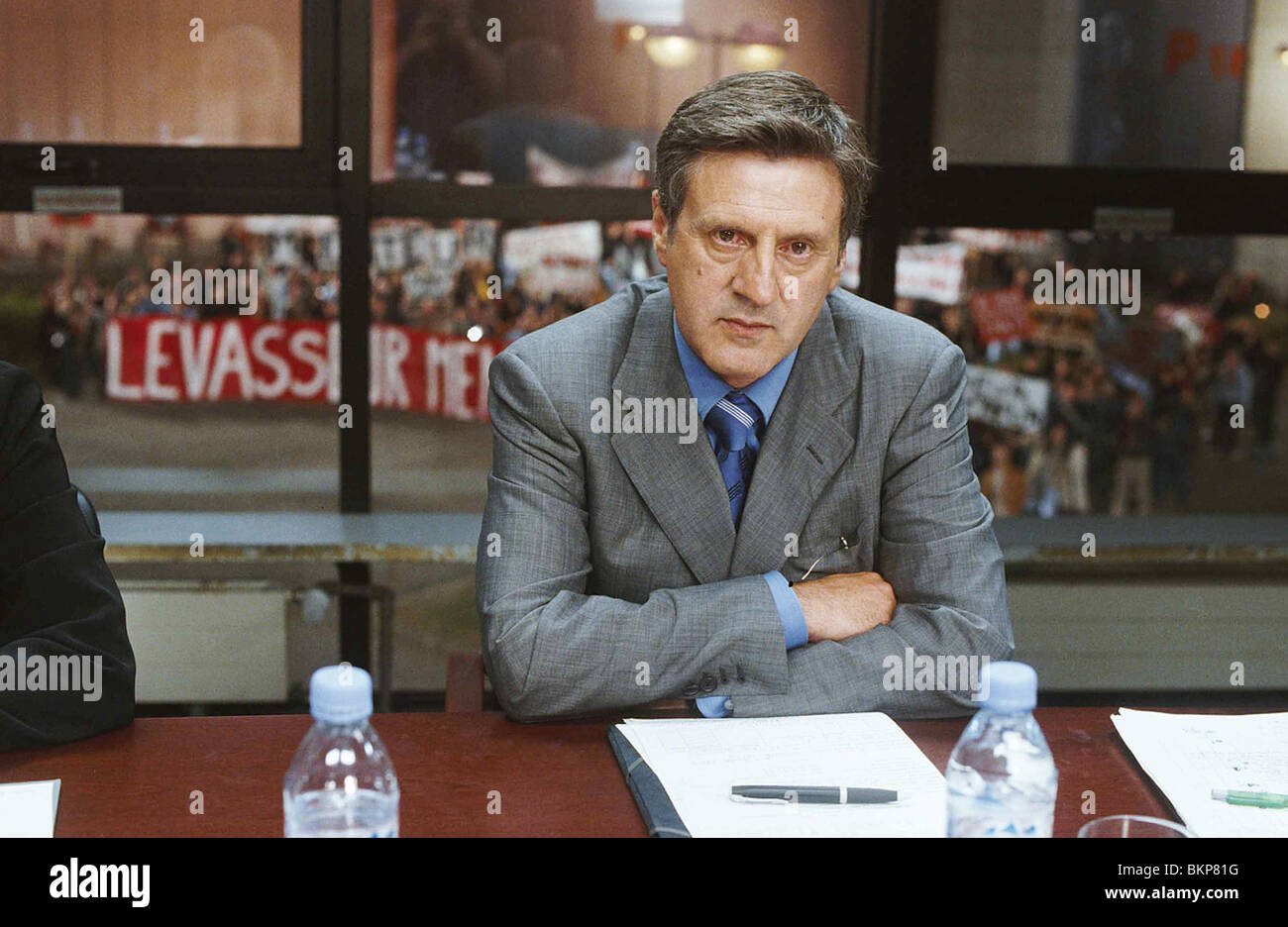 LA DOUBLUNE (2006) IL SERVIZIO (ALT) LA BOULETTE (ALT) DANIEL AUTEUIL FRANCIS VEBER (DIR) LADO 004 Foto Stock