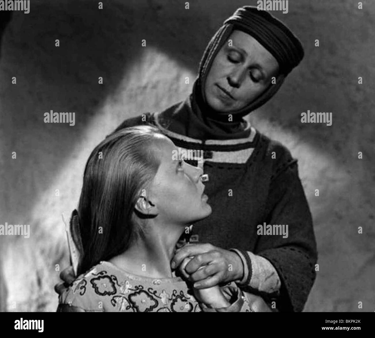 La Vergine la molla (1960) SANTA BRIGIDA PETTERSSON, BIRGITTA VALBERG Ingmar Bergman (DIR) VIRG 001 Foto Stock