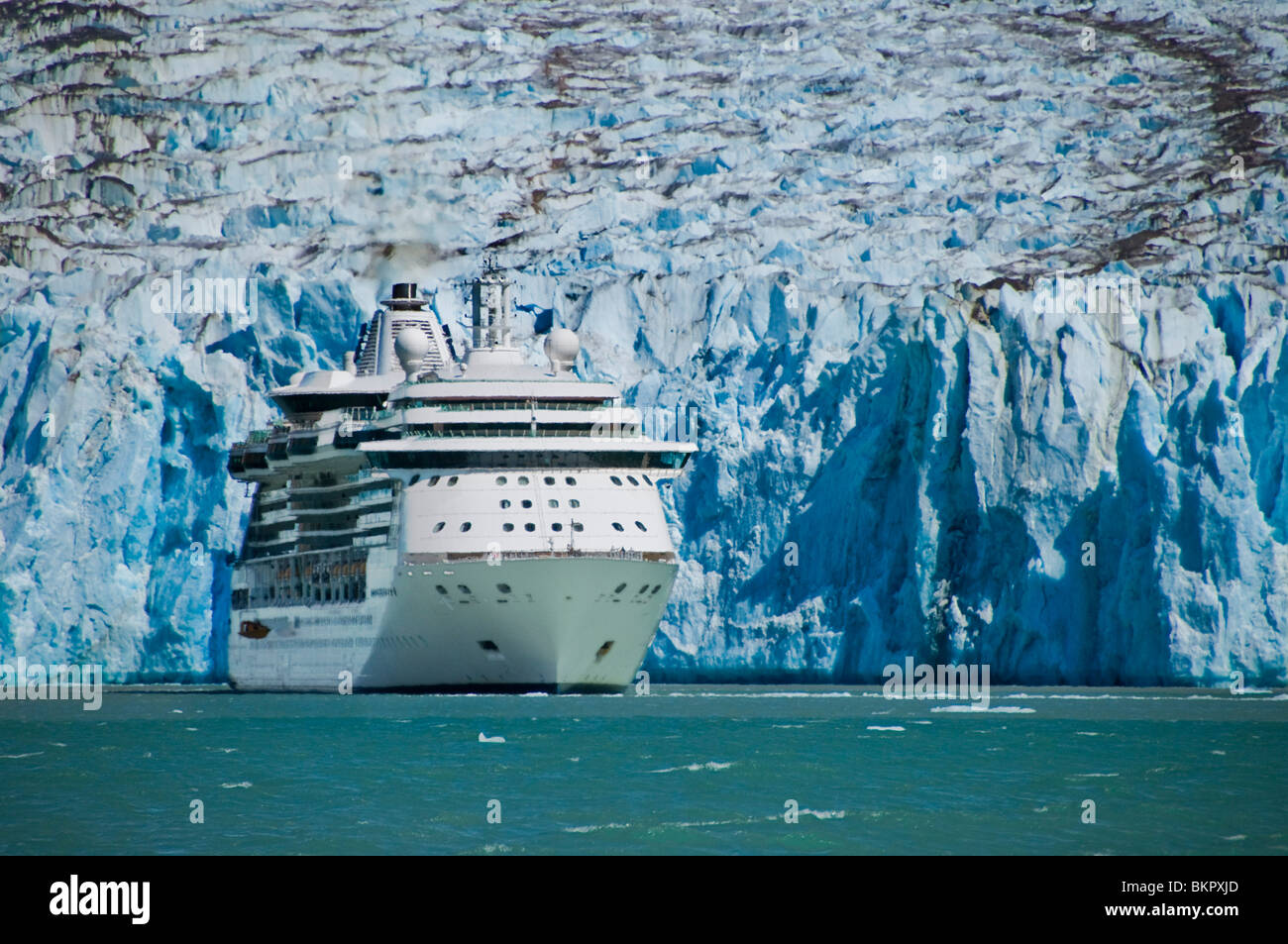 Royal Carribean in nave da crociera braccio Endicott, Tracy Arm-Fords terrore deserto nazionale, a sud-est di Alaska Foto Stock