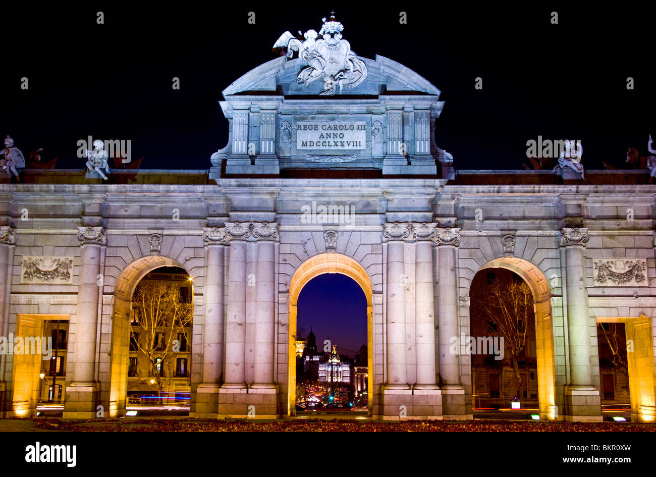 Puerta de Alcala sulla Plaza de Independencia a Madrid, Spagna Foto Stock