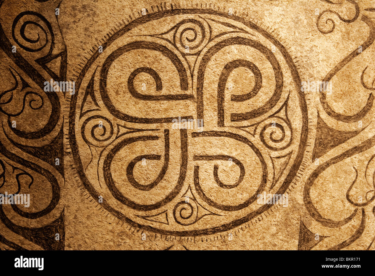 La Svezia, l'isola di Gotland, Visby. Dettaglio da Viking scavate rune pietre nel Museo Storico di Gotland Foto Stock