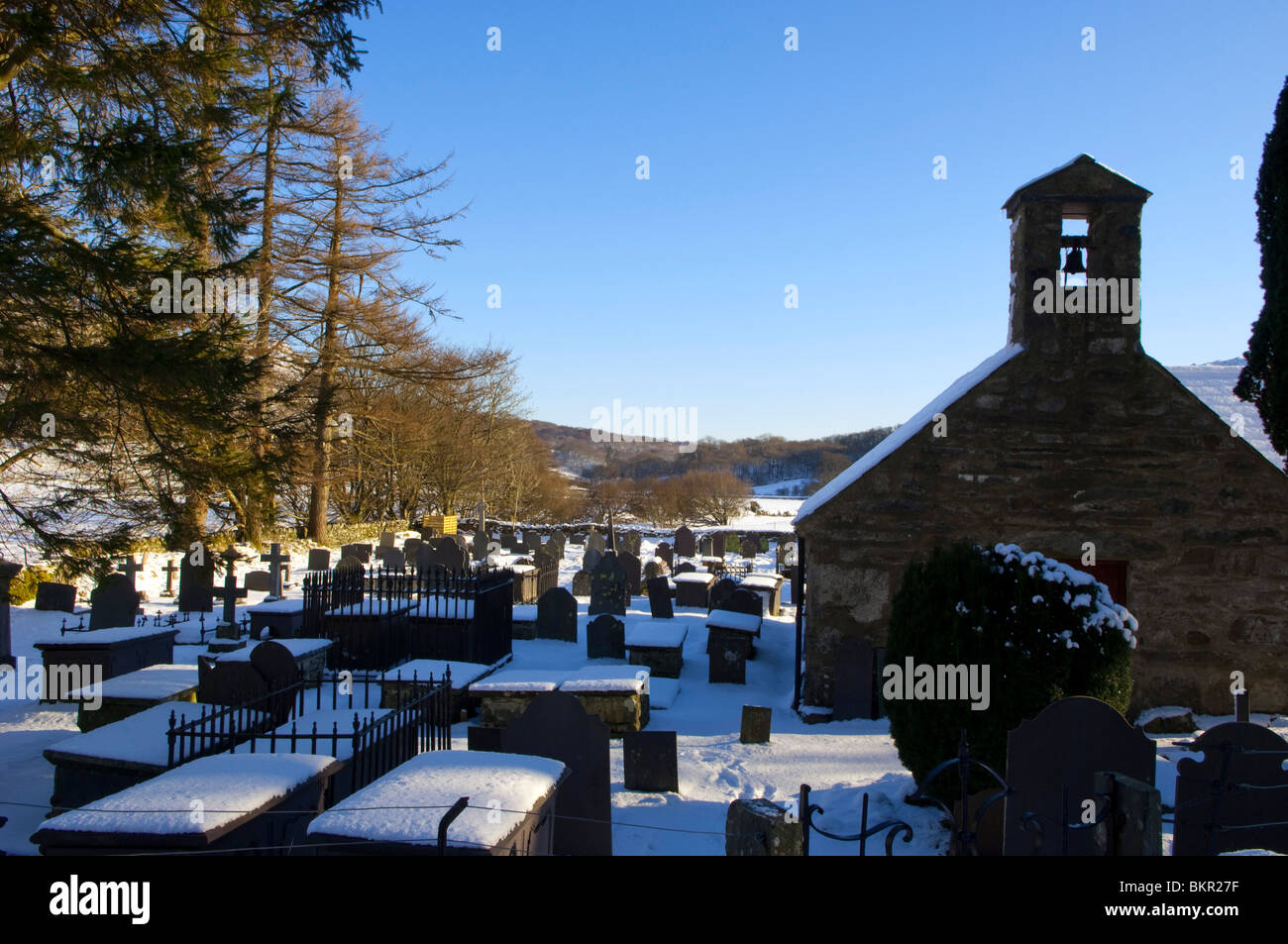 Il Galles, Gwynedd, Snowdonia, la cappella e la tomba cantiere nei pressi di Capel Curig in Snowdonia. Foto Stock
