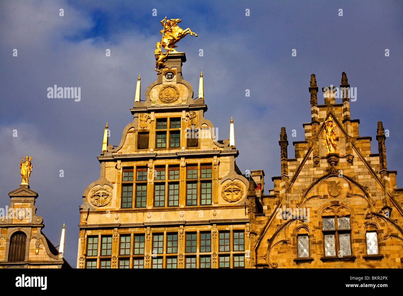 Belgio, Fiandre, Anversa; decorative di case mercantili in Grote Markt. Foto Stock