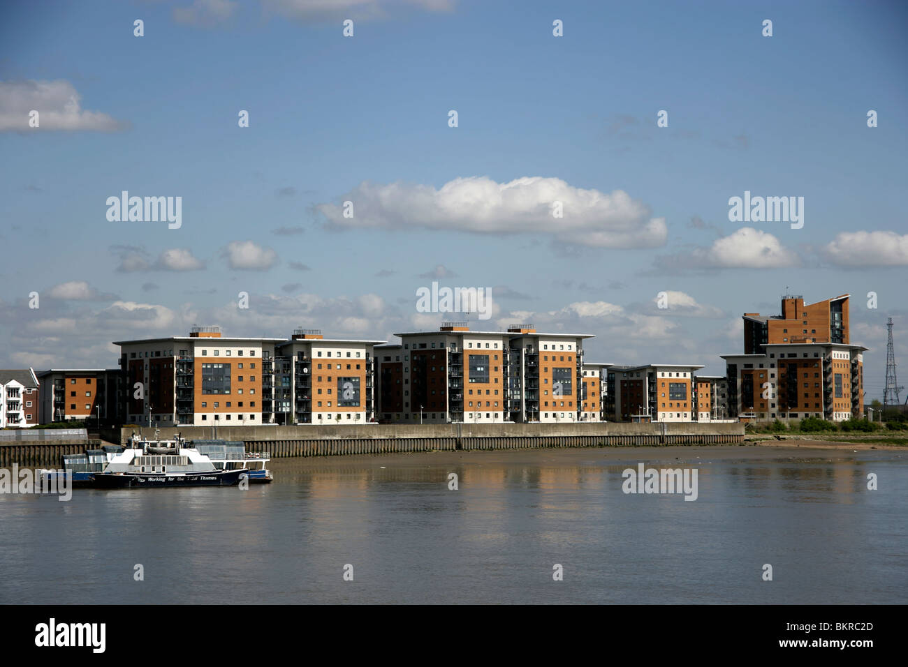 Waterfront proprietà in North Woolwich, London, Regno Unito Foto Stock