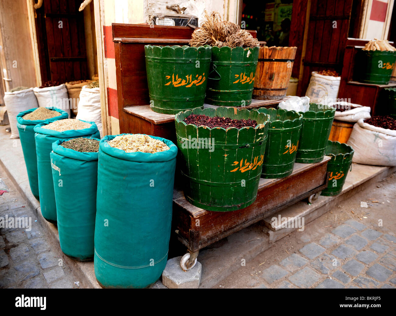 Il Bazar delle spezie , khan al-khalifi, Cairo islamico, il Cairo , Egitto Foto Stock
