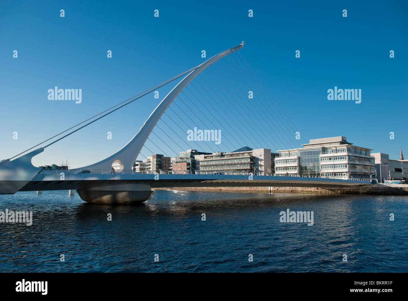 Samuel Beckett ponte sopra il fiume Liffey a Dublino. Foto Stock