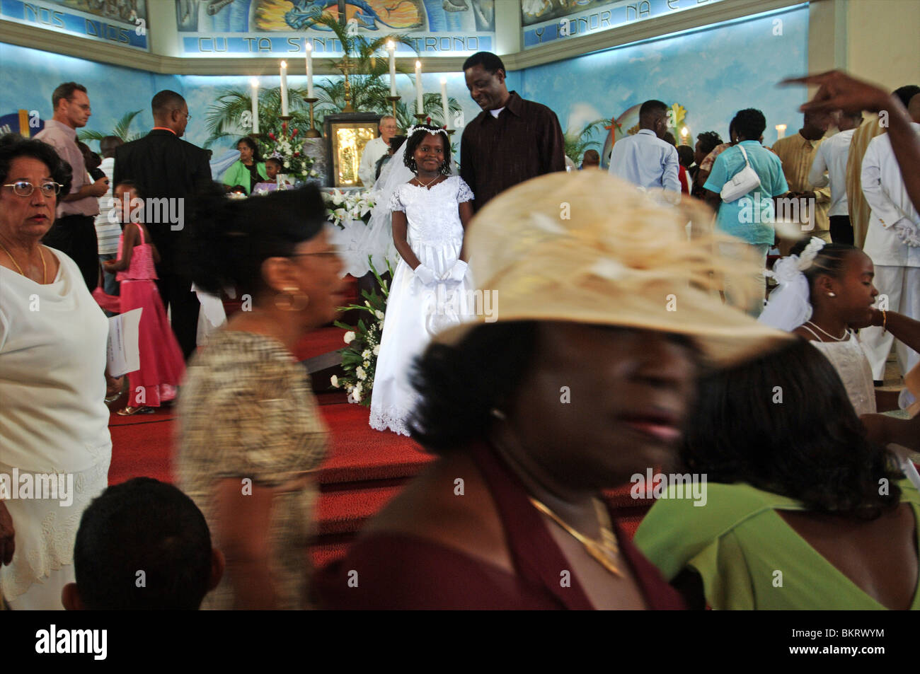 Curacao, Otrobanda, la prima santa Comunione è celibrated durante il giorno dell'Ascensione Foto Stock