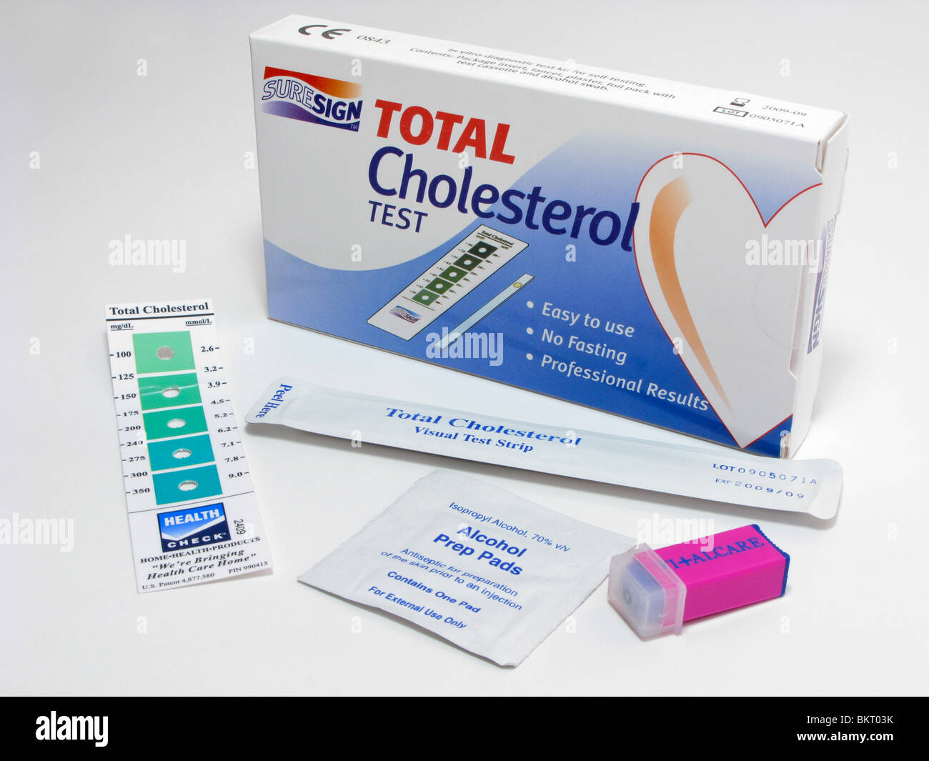 Colesterolo self test kit per in-vitro uso diagnostico a casa tra gp visite Foto Stock