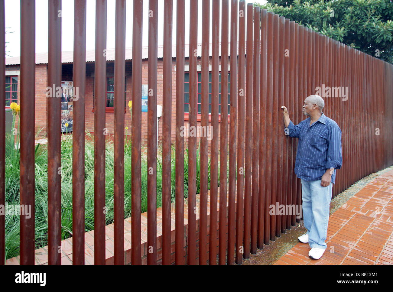 Nelson Mandelas ex casa di Soweto, oggi un museo dietro le sbarre. Johannesburg, Sud Africa Foto Stock