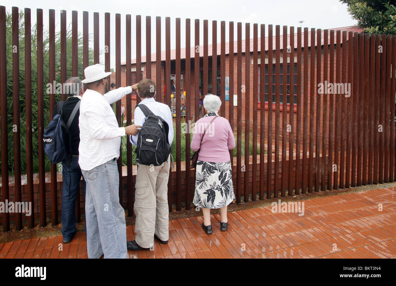 Nelson Mandelas ex casa di Soweto, oggi un museo dietro le sbarre. Johannesburg, Sud Africa Foto Stock