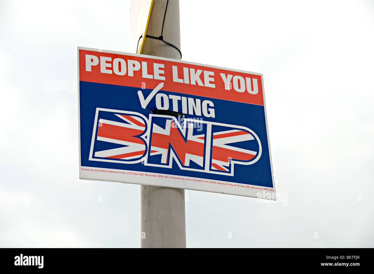 La BNP British National Party voto i segni del Regno Unito le elezioni nazionali il 6 maggio 2010. Il bnp sono una estrema destra razzisti party Foto Stock