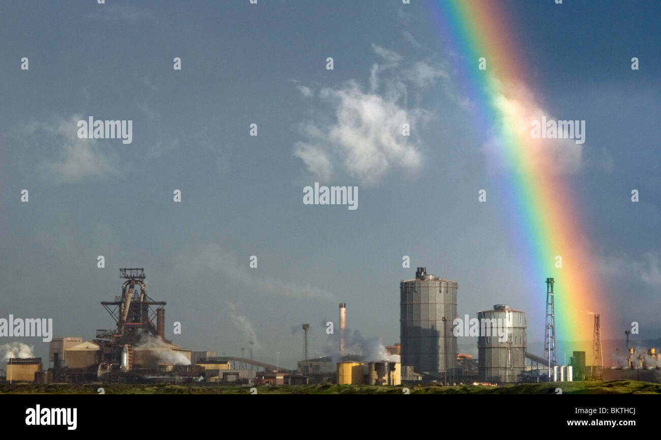 Redcar Steel Works con rainbow Foto Stock