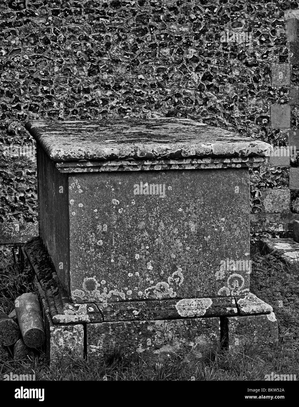 TOMBA DI PIETRA Foto Stock