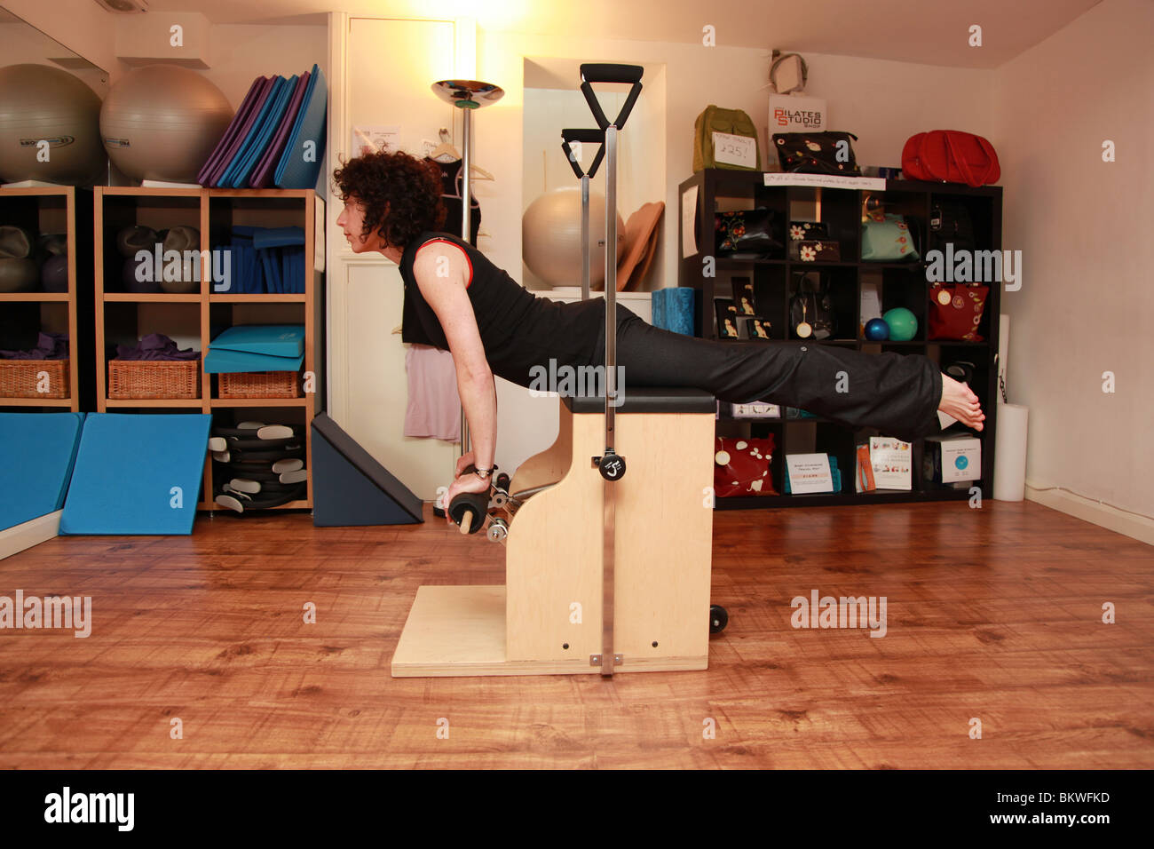 Delle donne che esercitano. Foto Stock