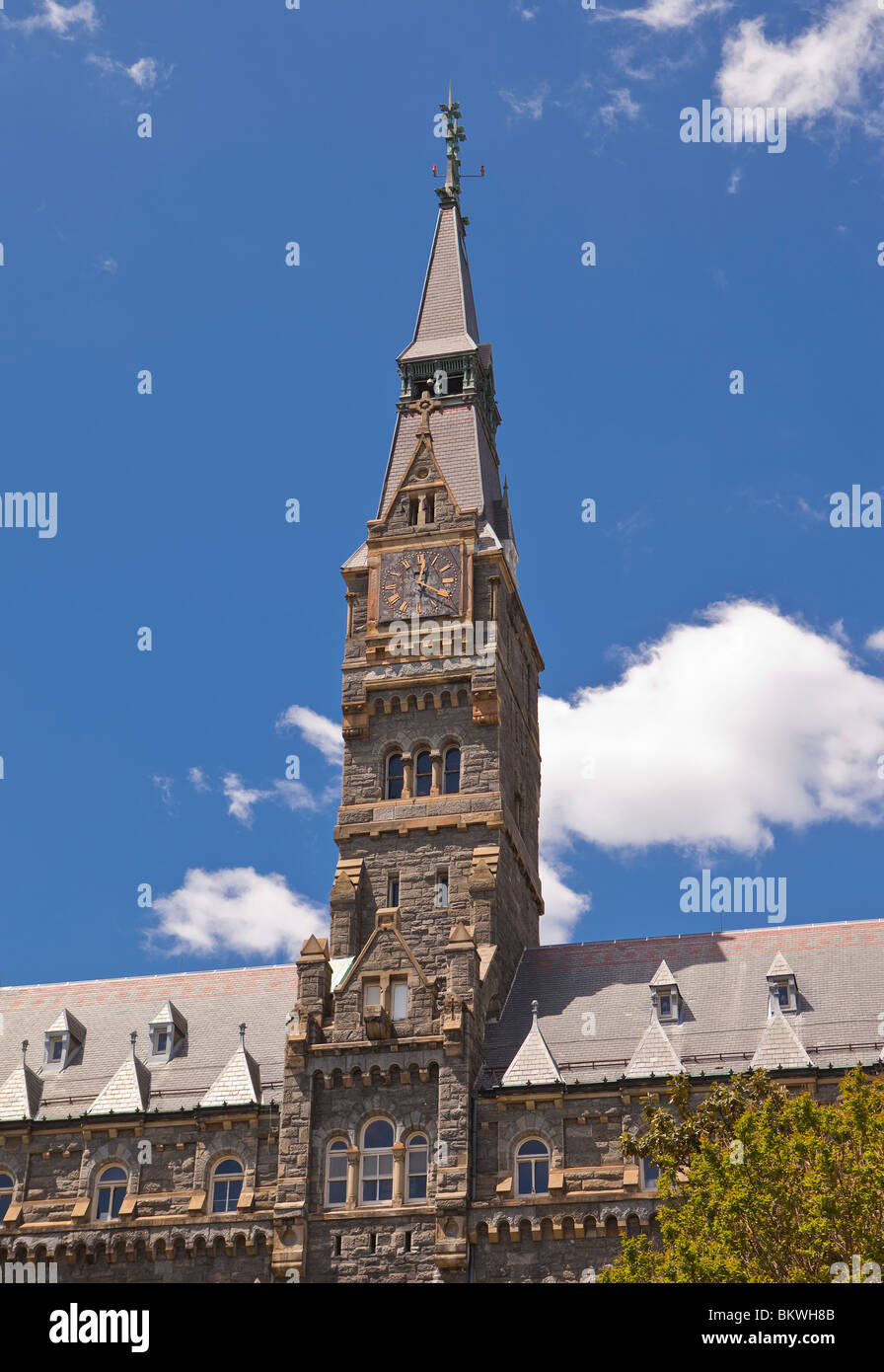 WASHINGTON, DC, Stati Uniti d'America - Guglia di Healy Hall presso l'Università di Georgetown. Foto Stock