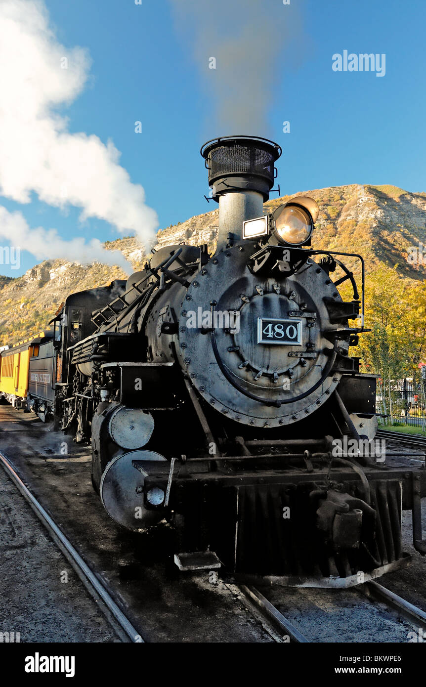 Fotografia di scorta della locomotiva a vapore a carbone e del treno della ferrovia a scartamento ridotto Durango e Silverton a Silverton, Colorado, USA Foto Stock