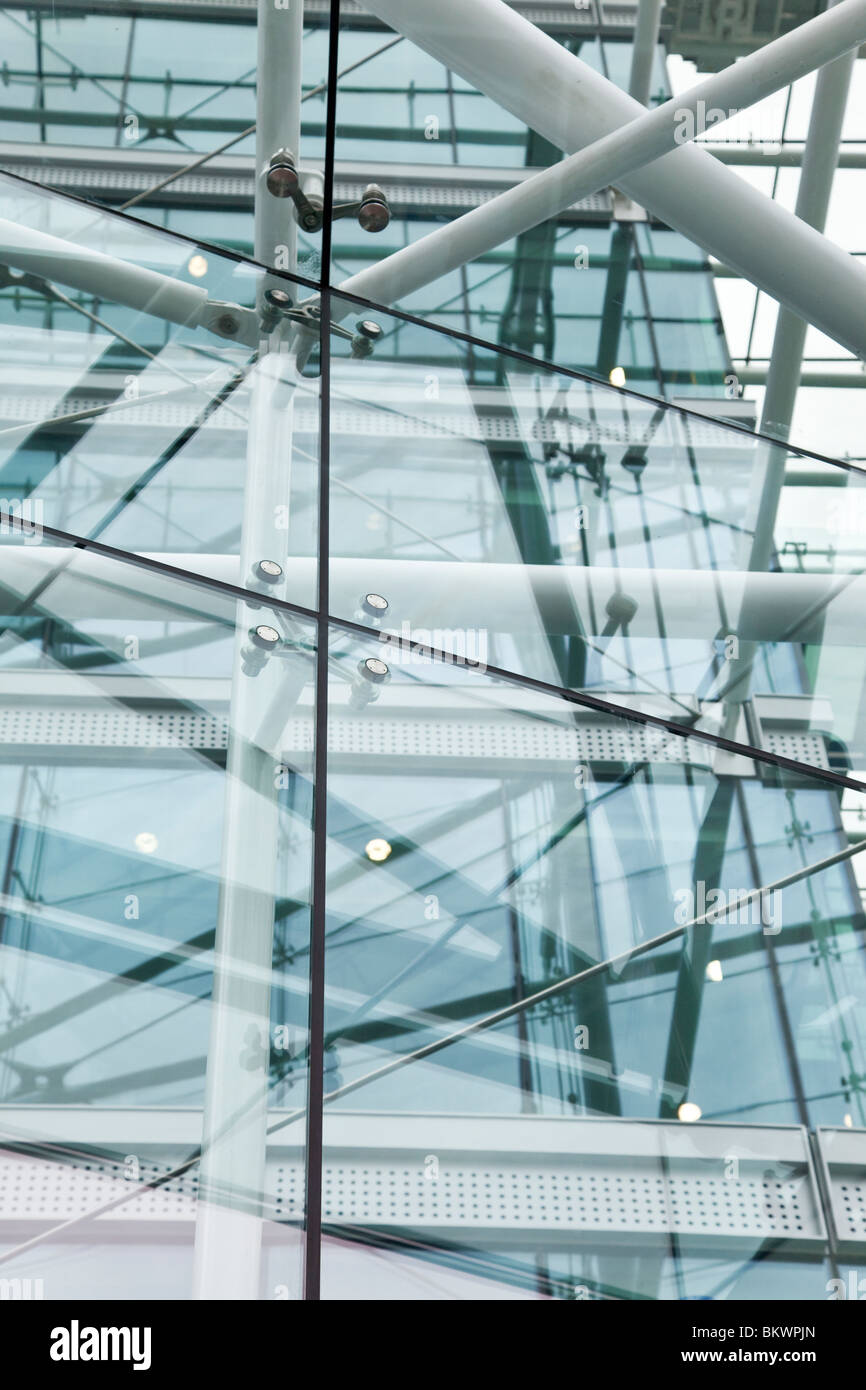 Tower Bridge House progettato da Rogers Stirk Harbour + Partners Foto Stock