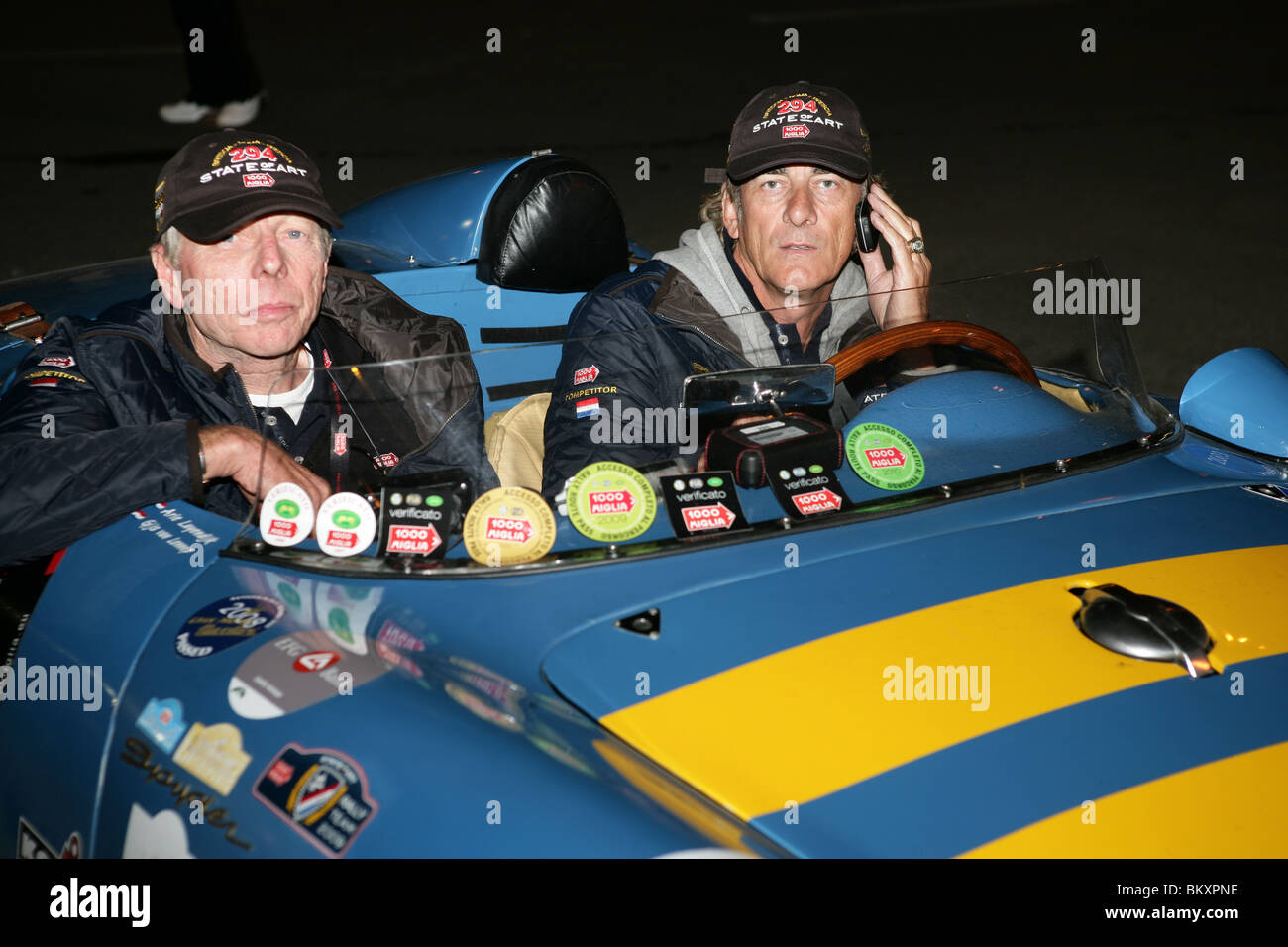 Gijs van Lennep ex pilota di F1 e Arie Luyendyk ex pilota olandese sulla Porsche RS 550-1500 1955 Foto Stock