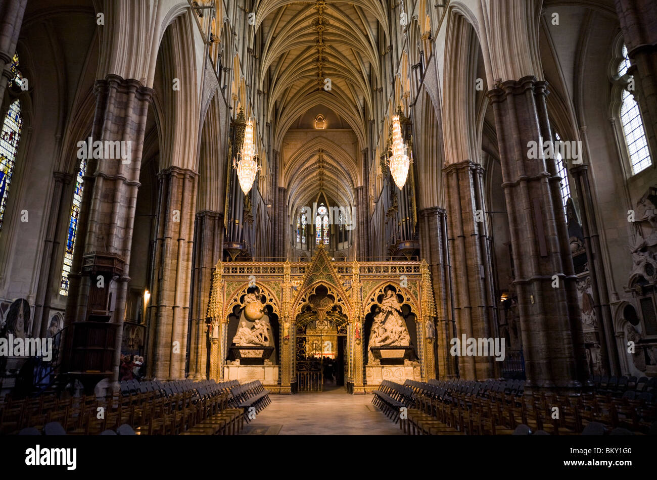 Navata. La Westminster Abbey Iglesia. Coro biombo y Cudiero coro schermo. Inghilterra GB Gran Bretagna UK: en el Reino Unido. Foto Stock