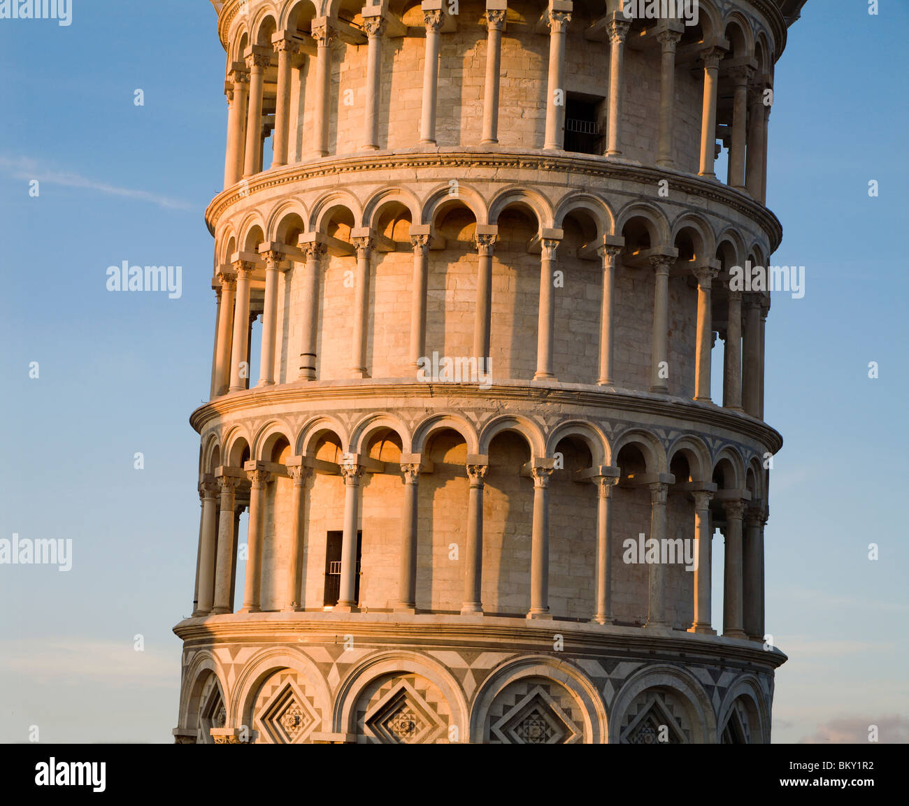 Pisa - Torre pendente nella luce della sera Foto Stock