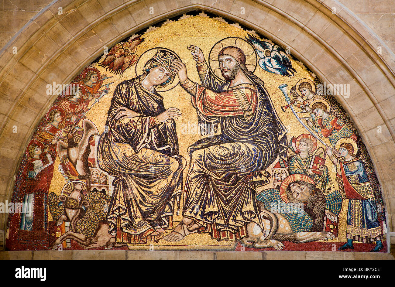 Gesù Cristo e incoronazione di Maria Santissima - mosaico dal duomo di Firenze di Santa Maria del Fiore - interno Foto Stock