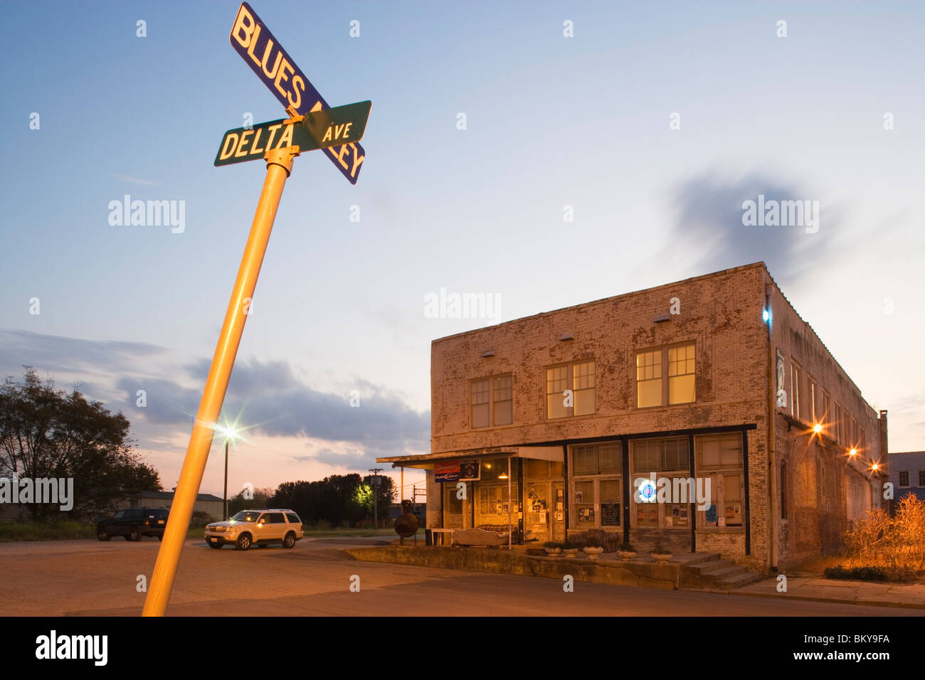Un blues club vicino all'incrocio delle autostrade 61 e 49, dove secondo la leggenda, il musicista Robert Johnson ha venduto la sua anima a Foto Stock
