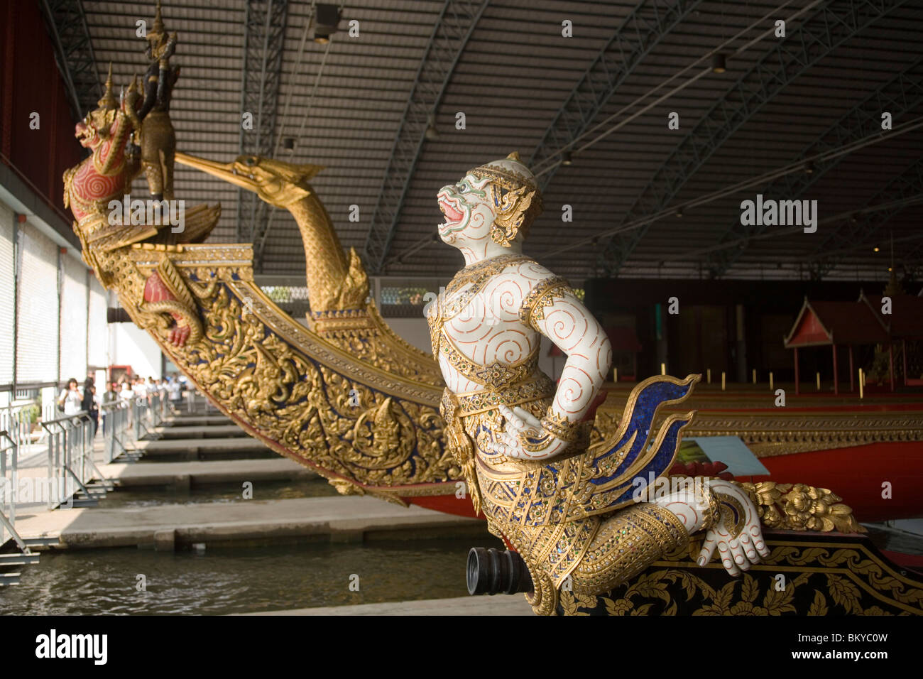 Tre chiatte, Trabi Prab Muan Mara Barge, Narai canzone Subhan Barge e Suphannahong, Royal chiatte Museo Nazionale, Thonburi, Bang Foto Stock