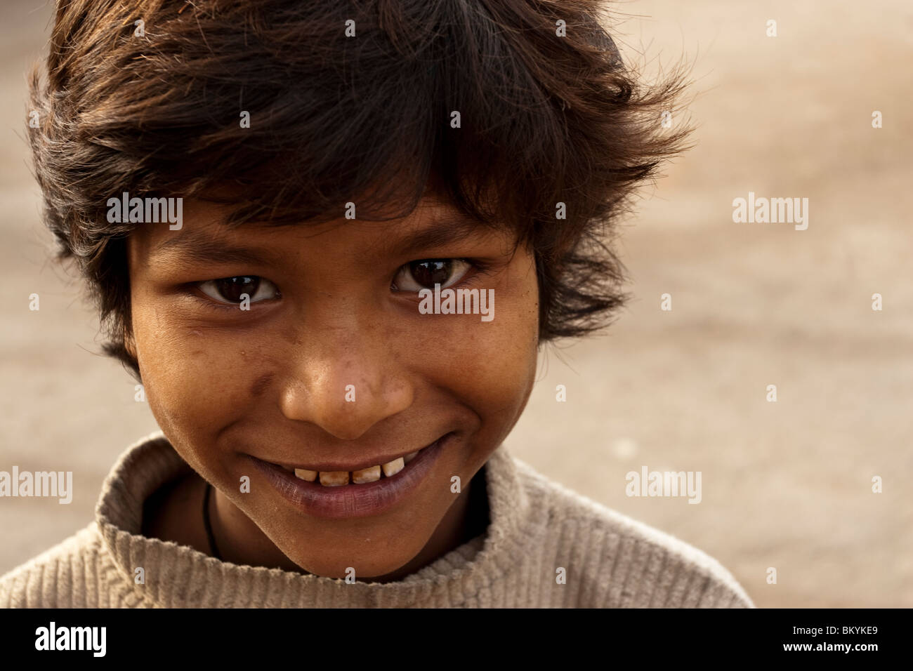 Young street kid in Mt Abu, India Foto Stock