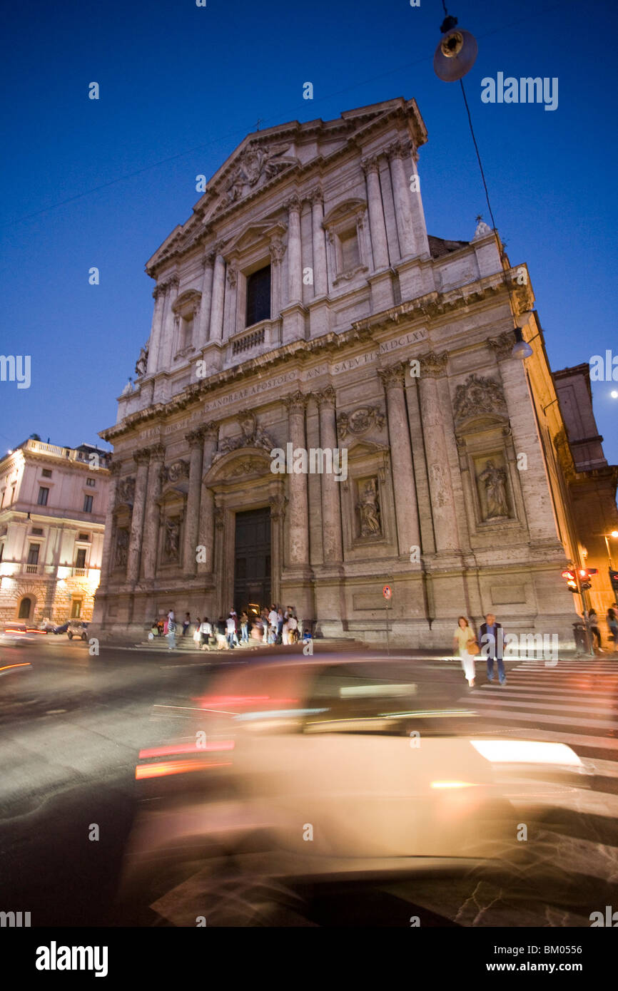 Sant'Andrea della Valle basilica al crepuscolo, Roma Foto Stock