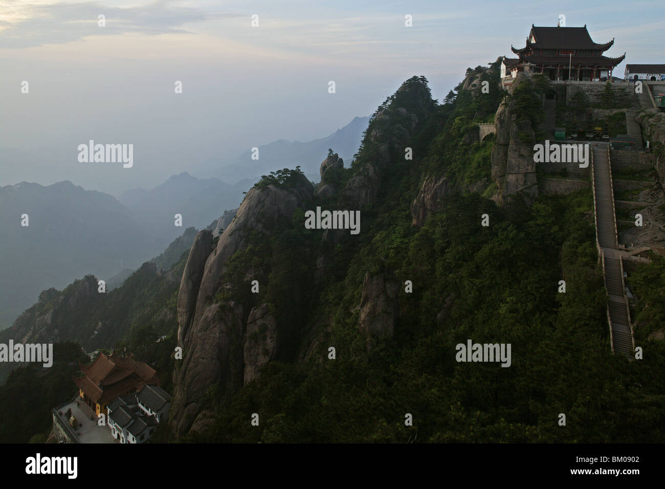 Tian Tai Feng Monastero, Jiuhuashan, Monte Jiuhua, montagna di nove fiori, Jiuhua Shan, provincia di Anhui, Cina e Asia Foto Stock