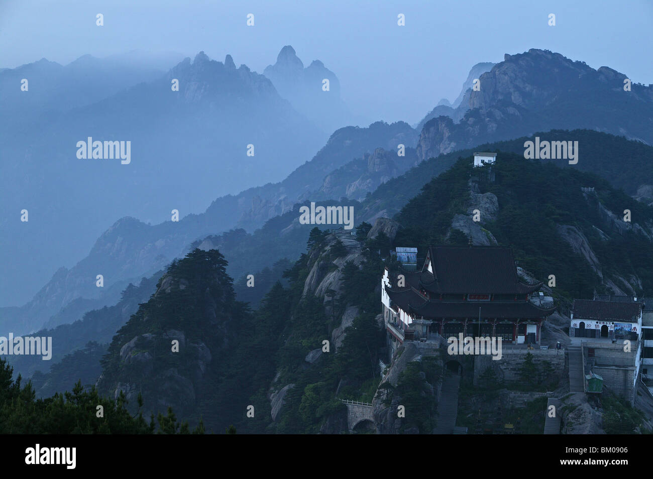 Tian Tai Feng Monastero, Jiuhuashan, Monte Jiuhua, montagna di nove fiori, Jiuhua Shan, provincia di Anhui, Cina e Asia Foto Stock