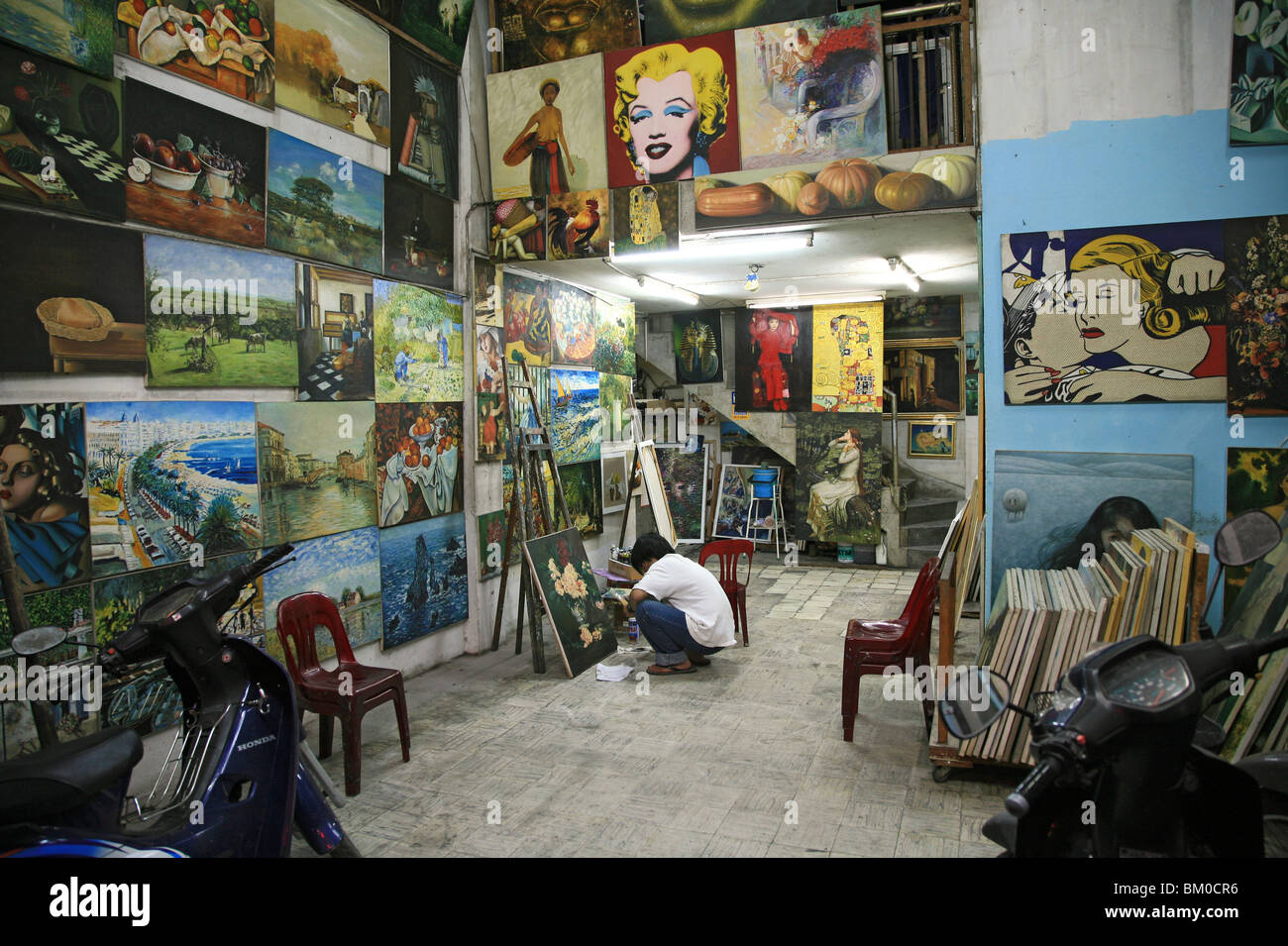 Riproduzioni di opere d'arte famose in un negozio a Saigon Ho Chi Minh City, Vietnam Vietnam Asia Foto Stock