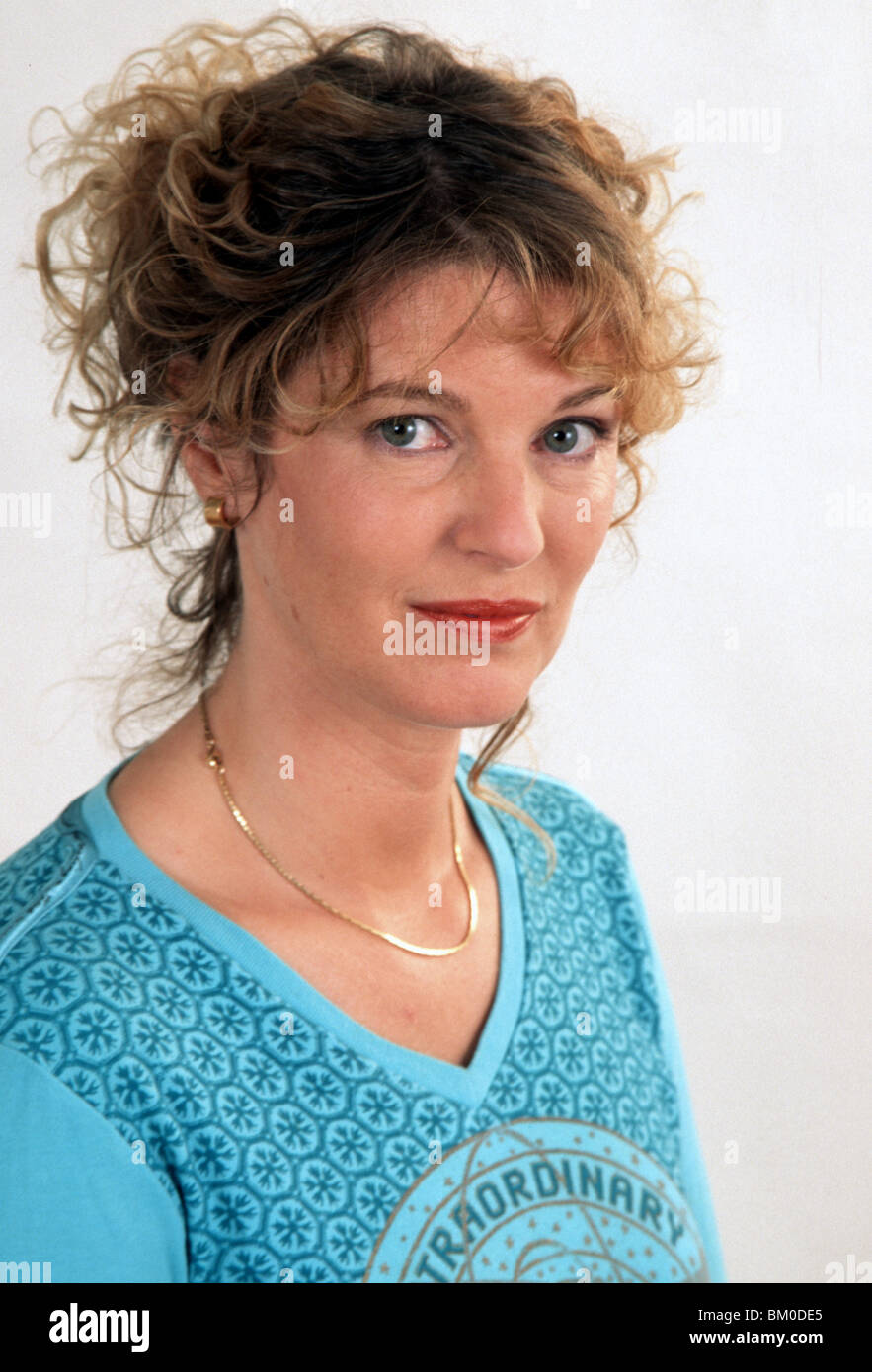Donna 40s ritratto gravi Foto Stock