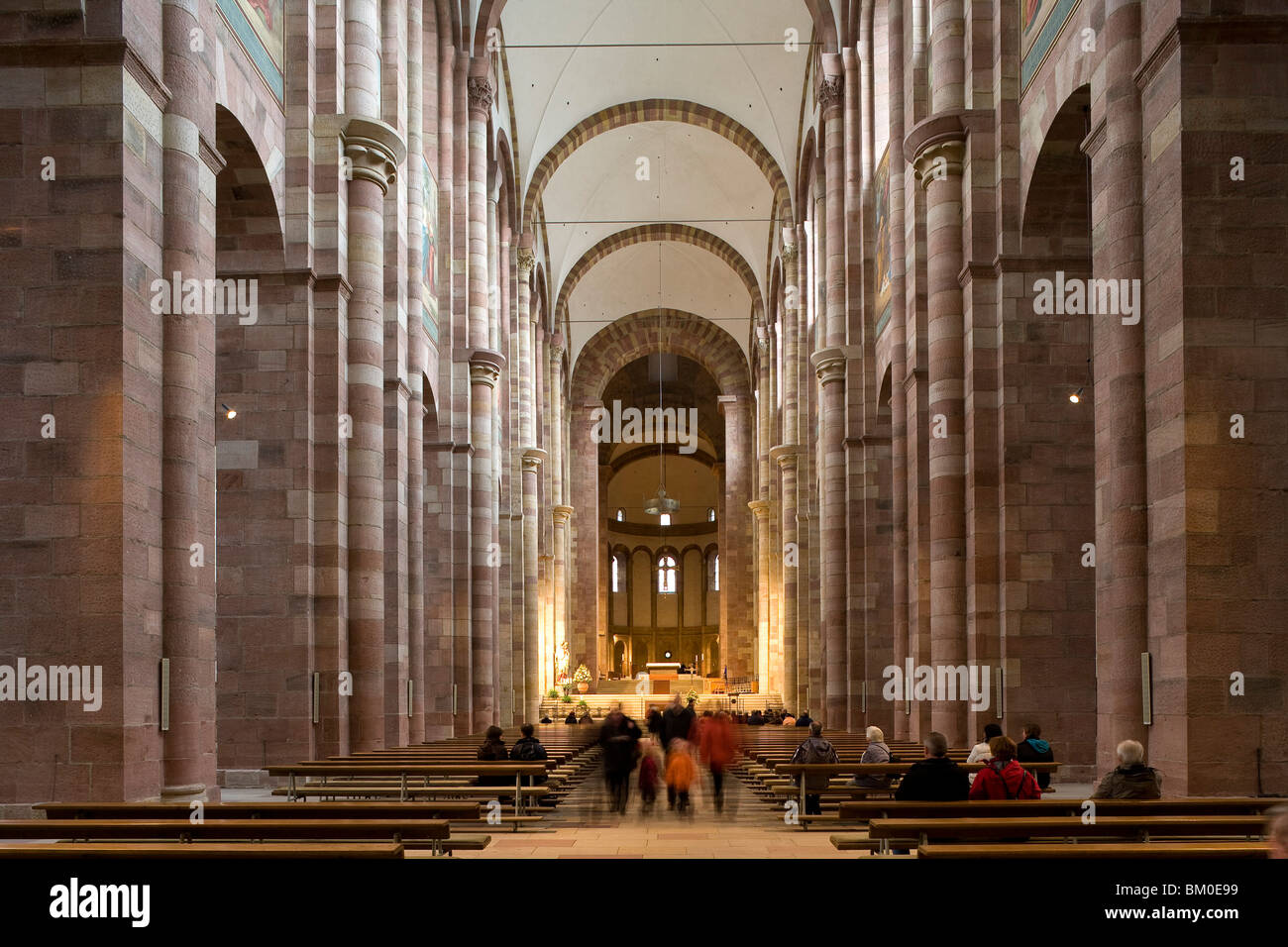 Vista interna della Cattedrale di Speyer, Imperial Basilica Cattedrale dell Assunzione e St Stephen, patrimonio culturale dell'UNESCO, Foto Stock