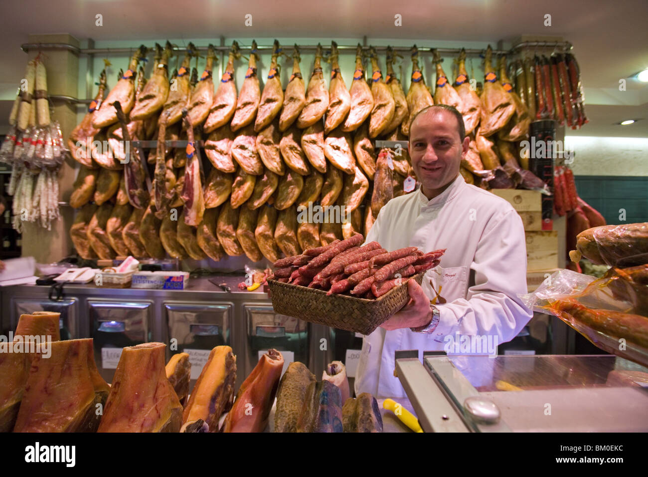 I prosciutti, salumi, mercato, Valencia, Spagna Foto Stock