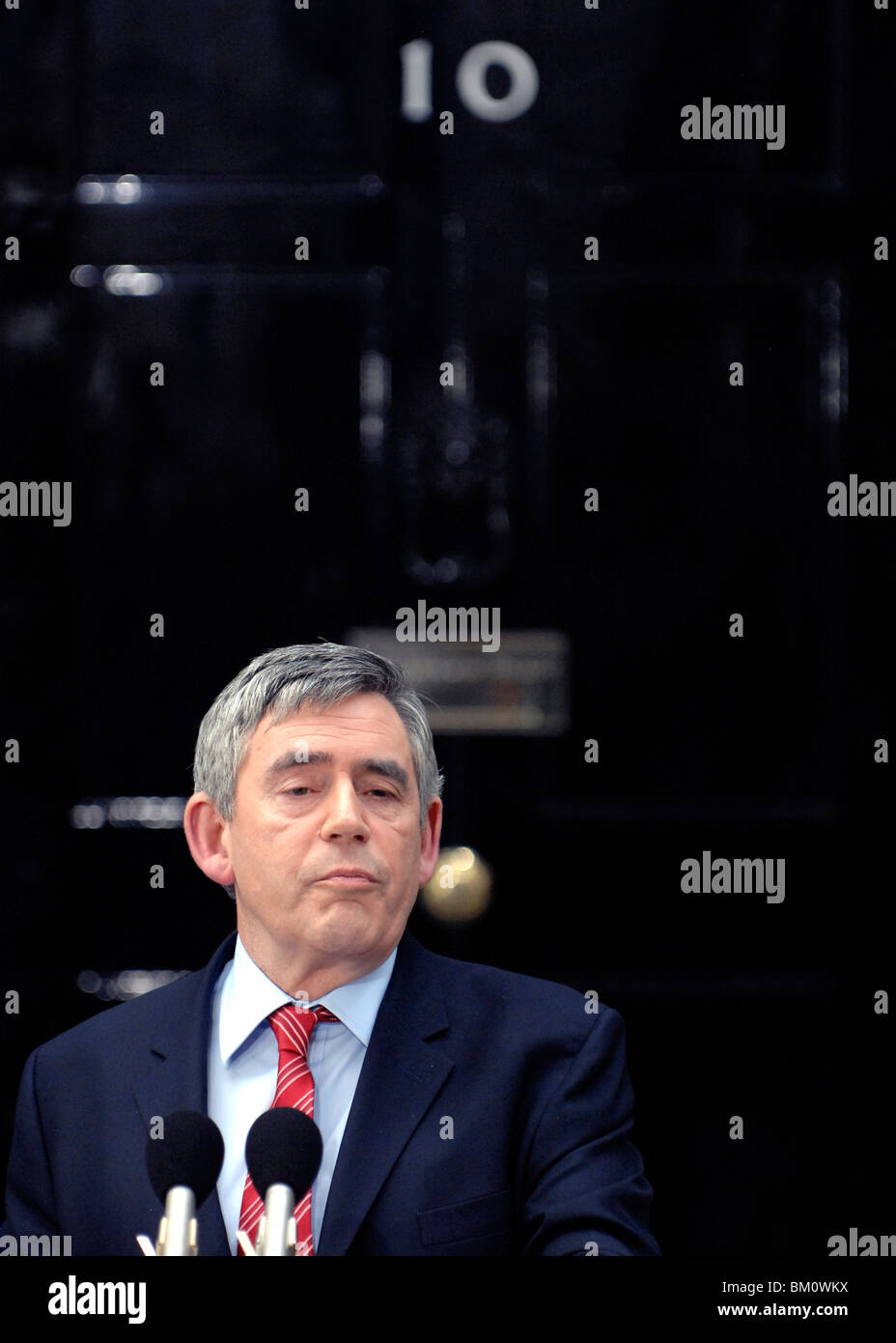 GORDON BROWN MP IL PRIMO MINISTRO 11 maggio 2010 Downing Street London Inghilterra England Foto Stock
