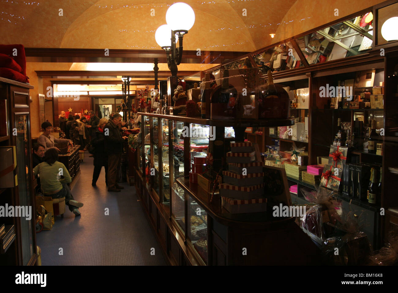 Caffè Ferro, Finale Ligure, Liguria, Italia, Europa Foto Stock