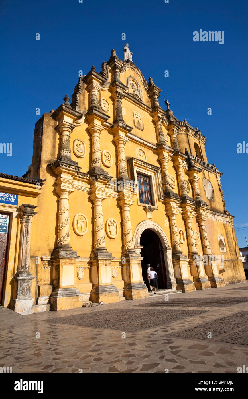 La Iglesia de La Recoleccion, Leon, Nicaragua america centrale Foto Stock