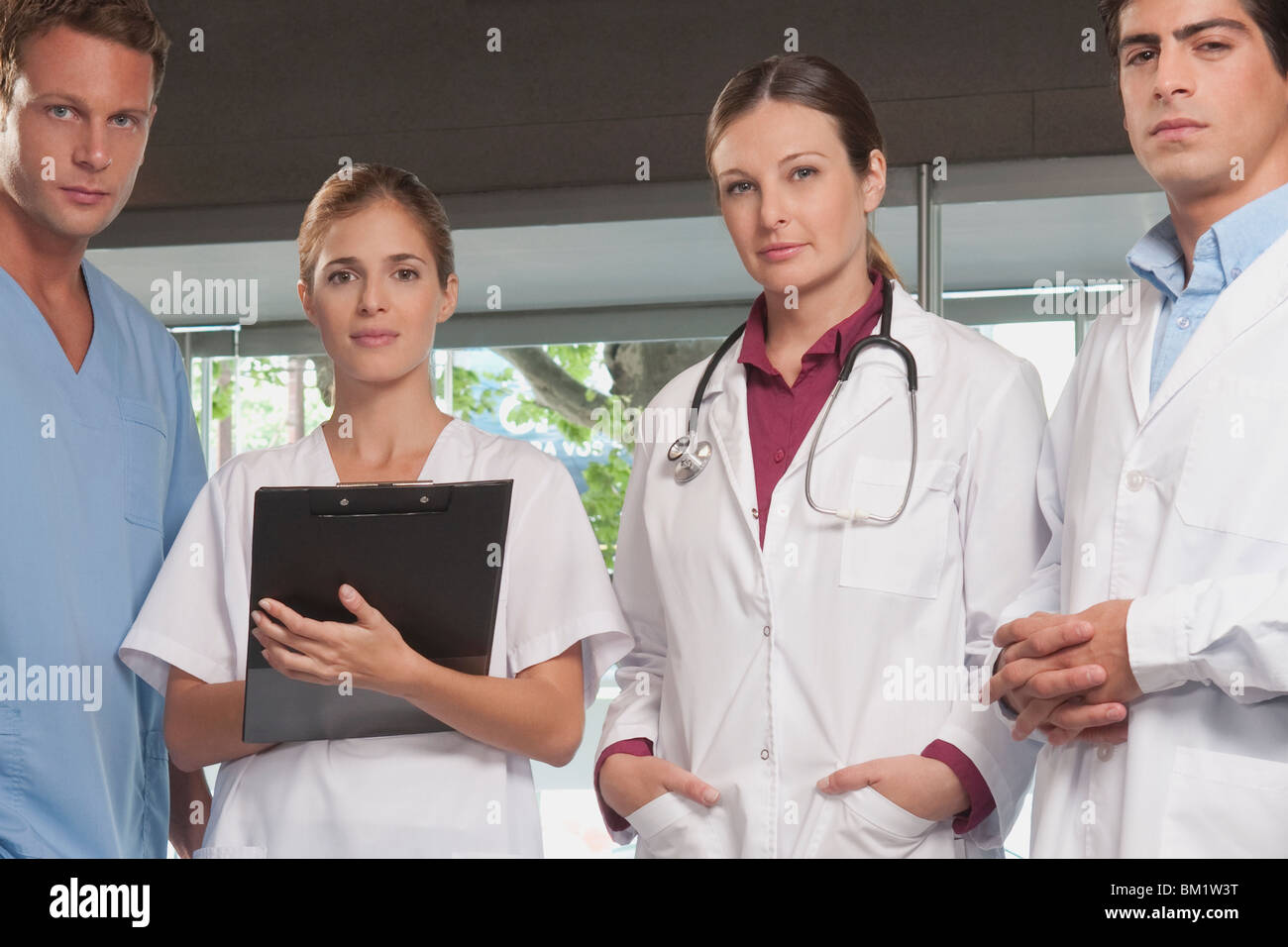 Ritratto di medici e infermieri Foto Stock