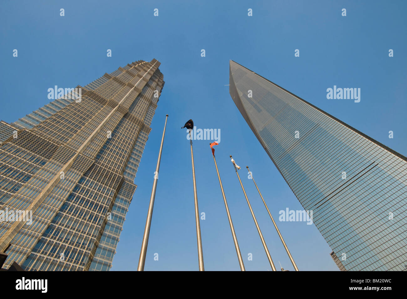 La Torre di Jin Mao sulla sinistra e il World Financial Center di Shanghai sulla destra, Shanghai, Cina Foto Stock