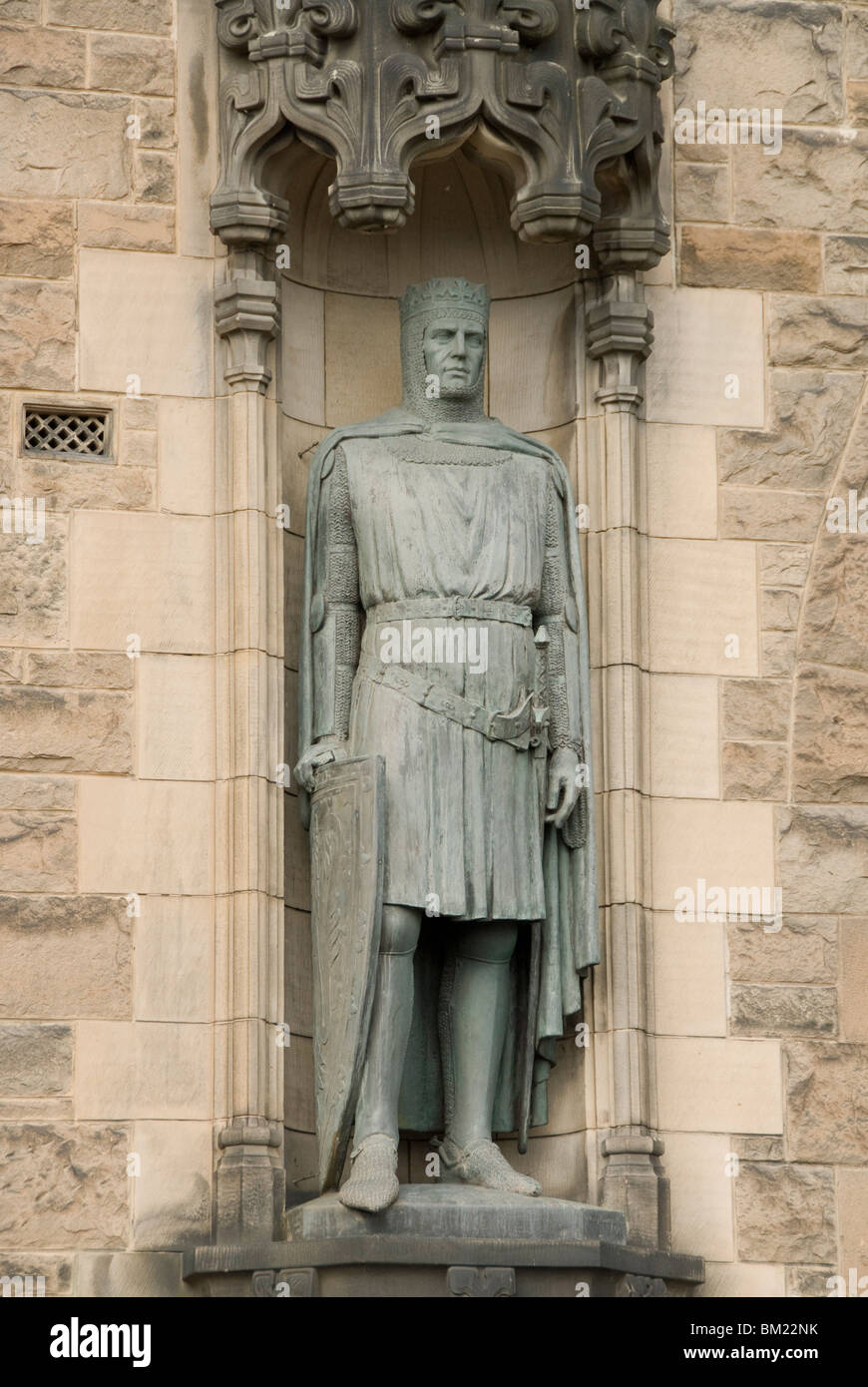 Statua di Robert the Bruce in ingresso al Castello di Edimburgo, Edimburgo, Scozia, Regno Unito, Europa Foto Stock