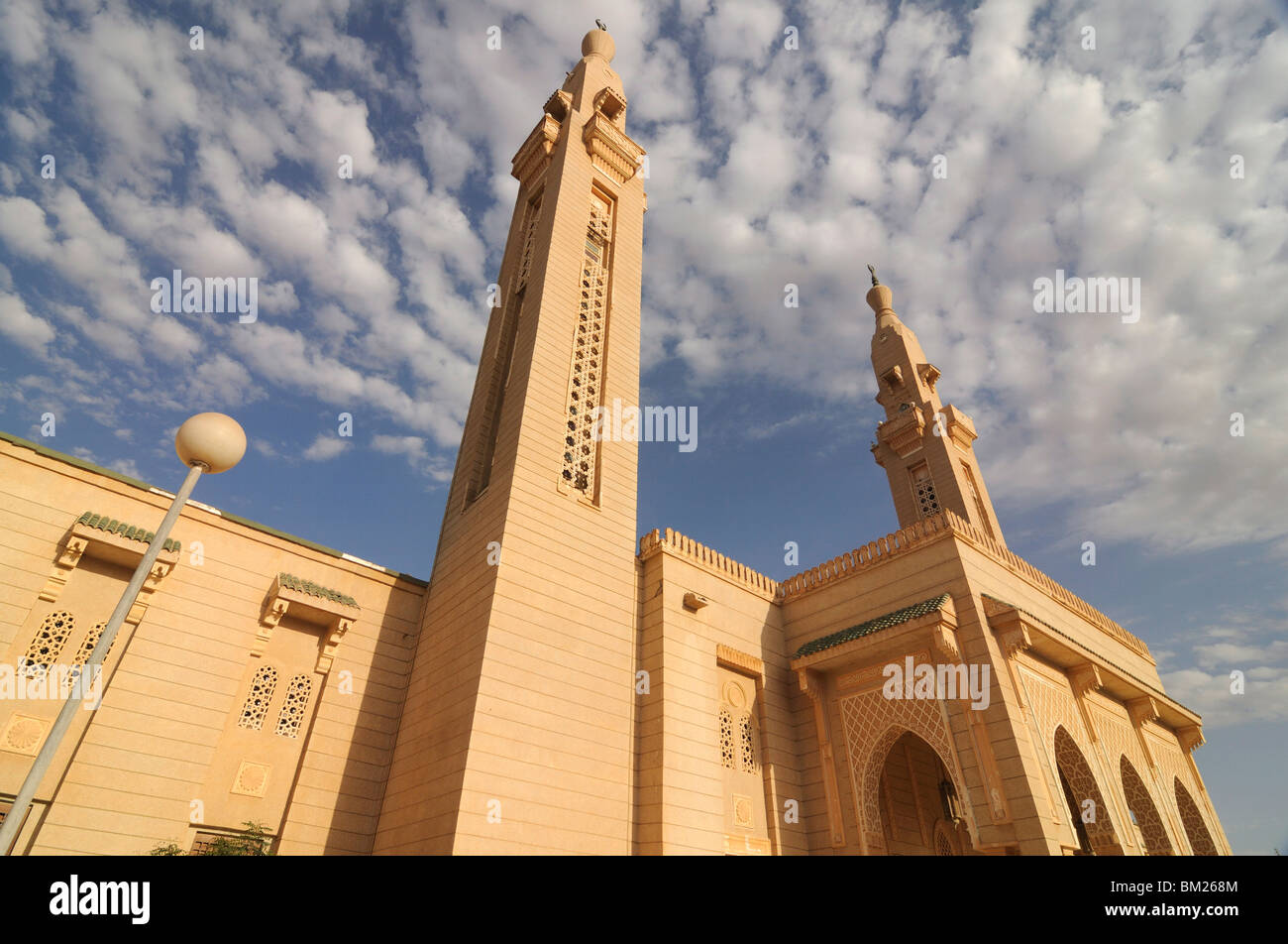 La Moschea centrale di Nouakchott sponsorizzato da Arabia Saudita, Nouakchott, Mauritania, Africa Foto Stock